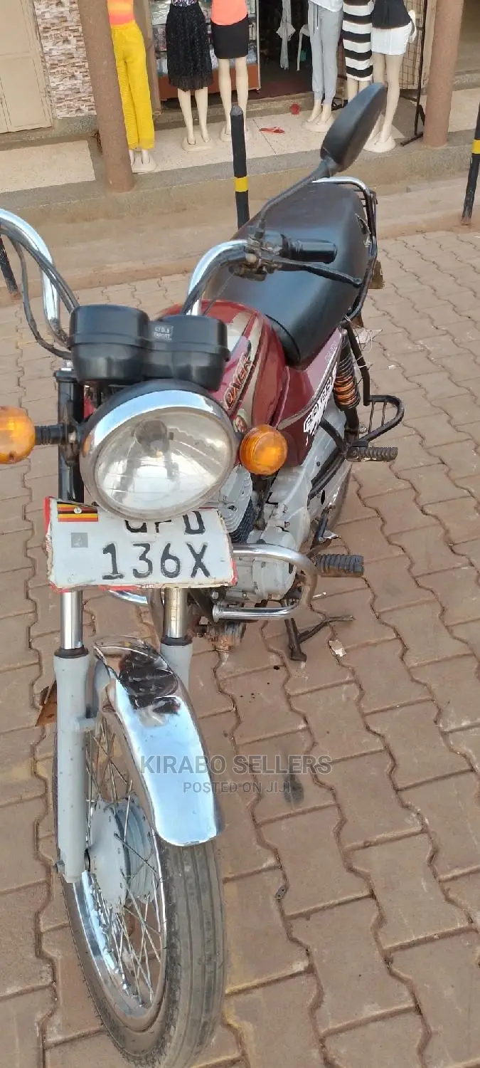 New Bajaj Boxer 2022 Purple