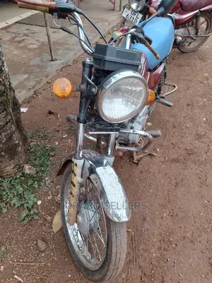 Bajaj Boxer 2018 Red