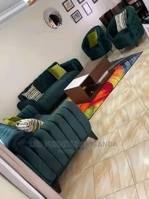 Photo - 3,2,1,1 Sofa in Green Color