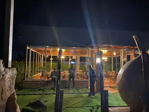 Fabrication Bar Designer and Houses