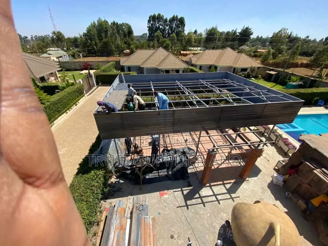 Fabrication Bar Designer and Houses