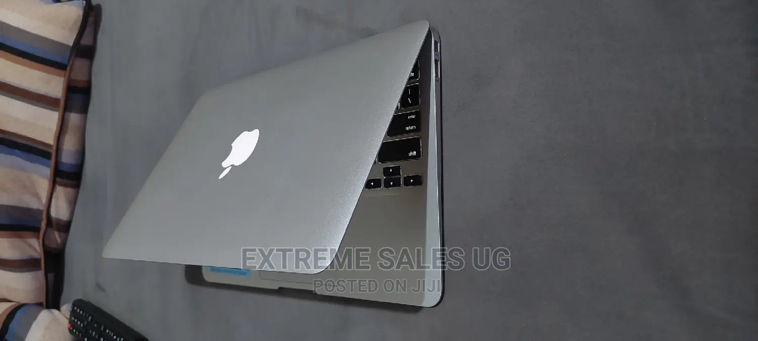 Laptop Apple MacBook Air 2013 4GB Intel Core i5 SSD 128GB