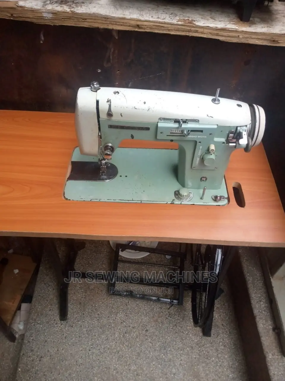 Zigzag Design Japan Sewing Machine