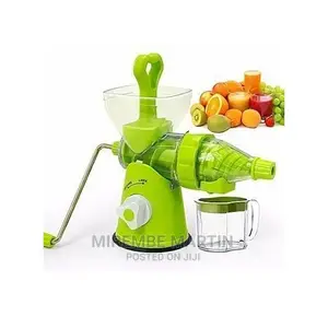 Plastic Hand Juicer