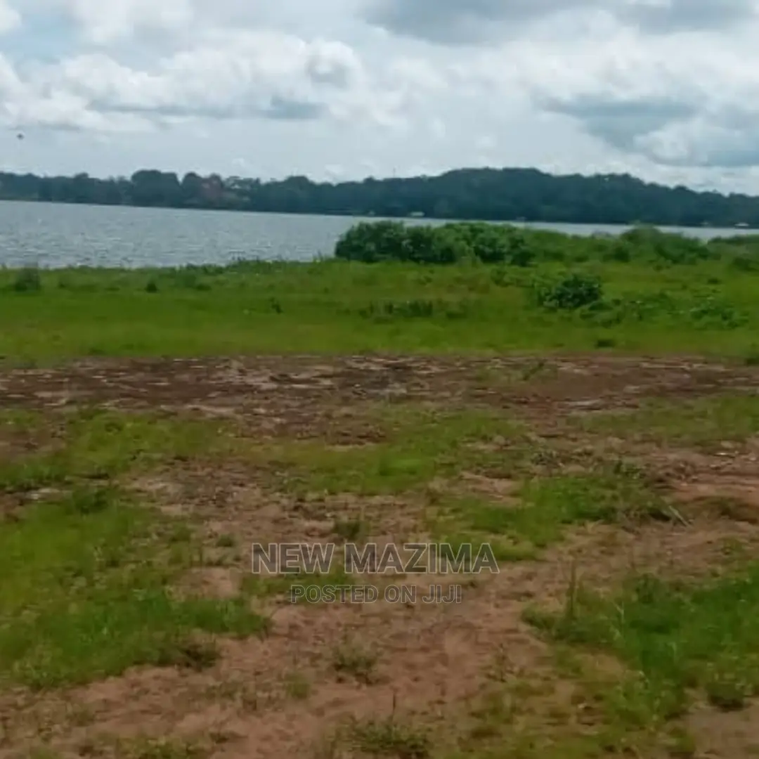 Veryprime New Estate on Ntebe Rd Kawuku With Clear Lake View