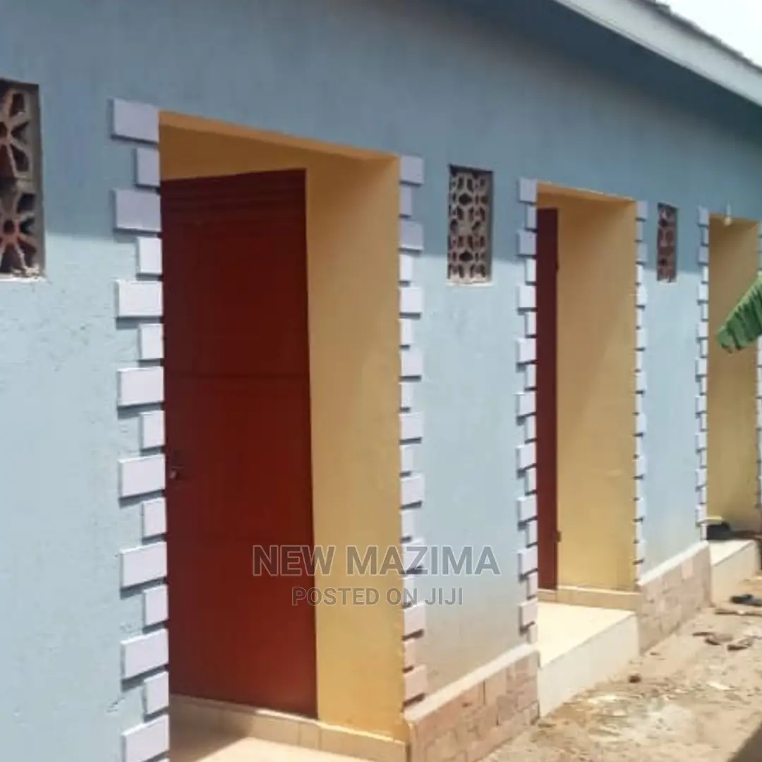 1bdrm House in After Munyonyo In, Division a for Rent