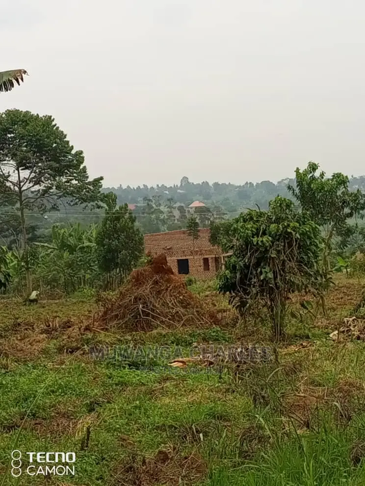 12decimals for Sale at Gayaza Busukuma