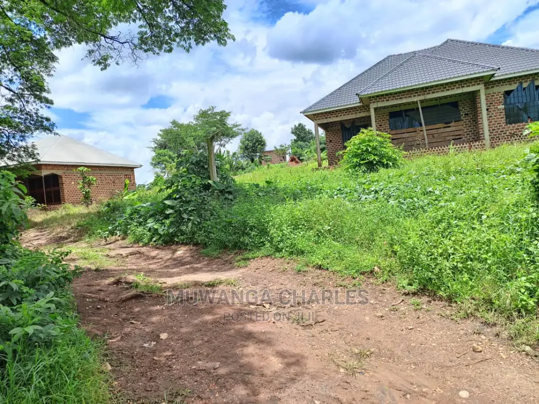 100by50ft Plot of Land for Sale at Kiwenda