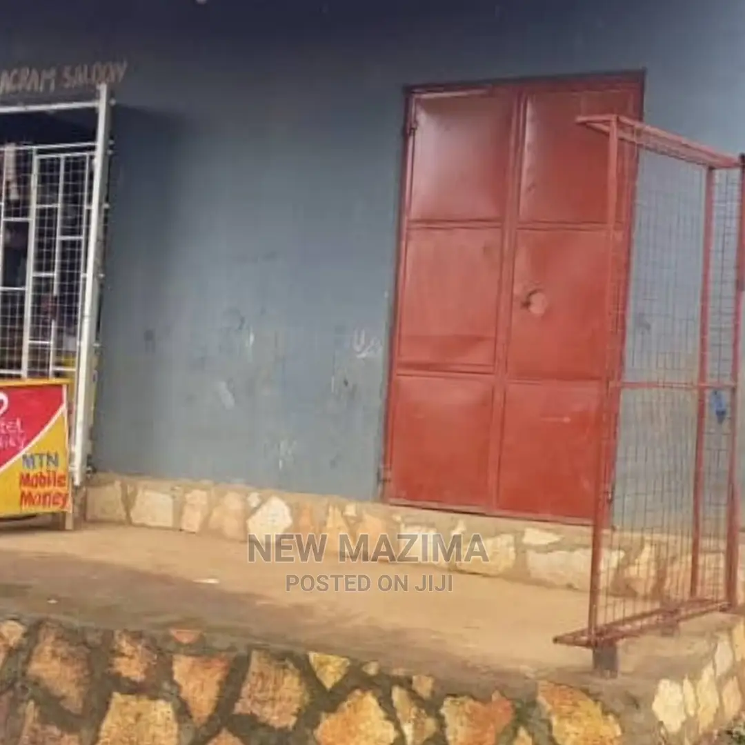Very Busy Two Double Commercial Shops Onquicksale in Nansana