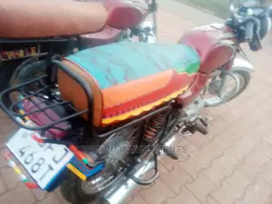 Bajaj Boxer BM100ES 2018 Red