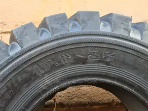 Photo - 17.5r25 Grader and Wheel Loader Tires