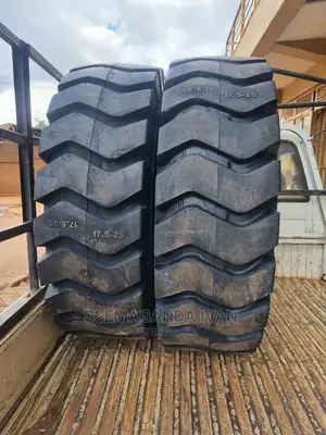 Photo - 17.5r25 Wheel Loader Tires