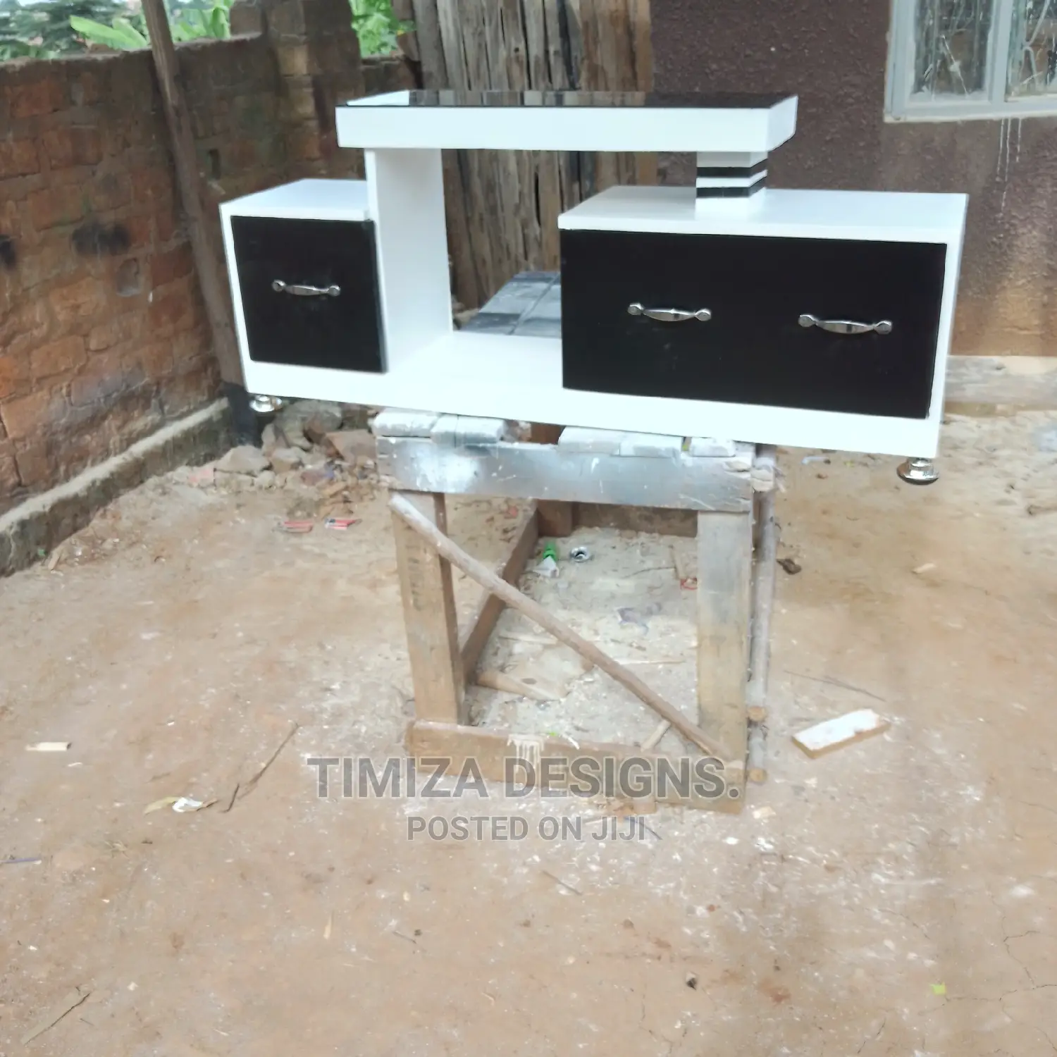 Nice Tv Stand