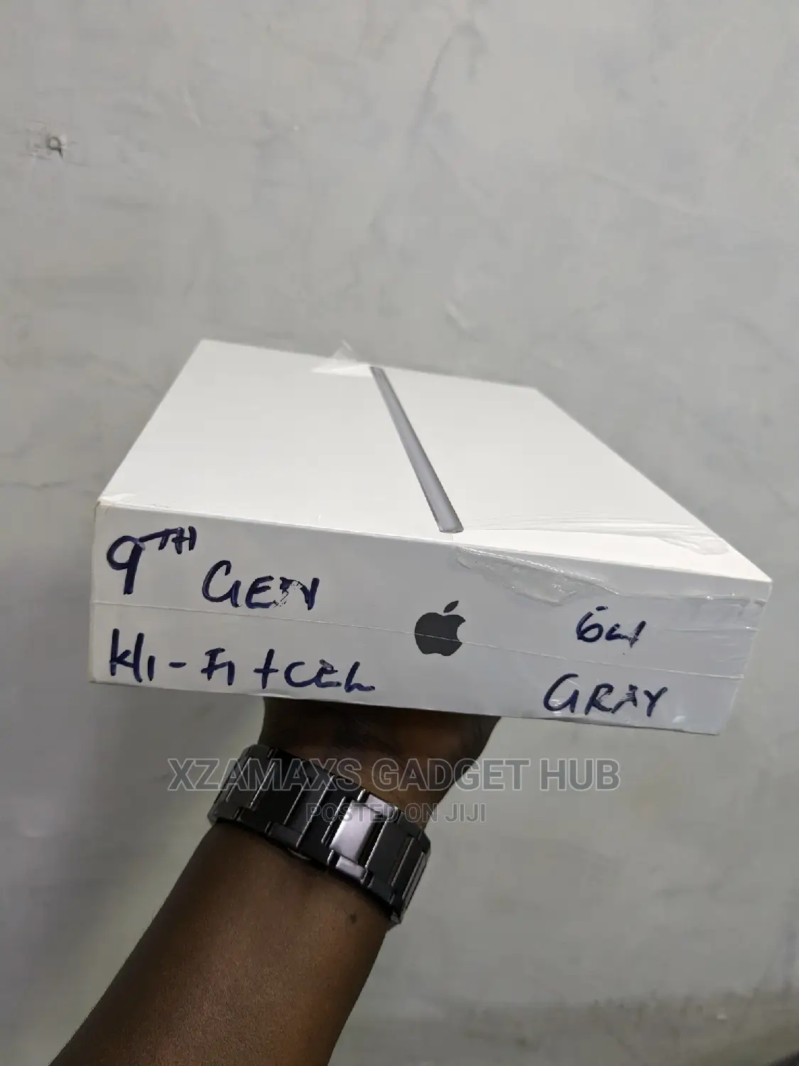 New Apple iPad 10.2 (2021) 64 GB Gray