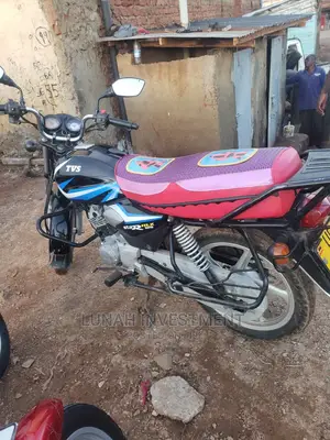 TVS HLX 125 2023 Red