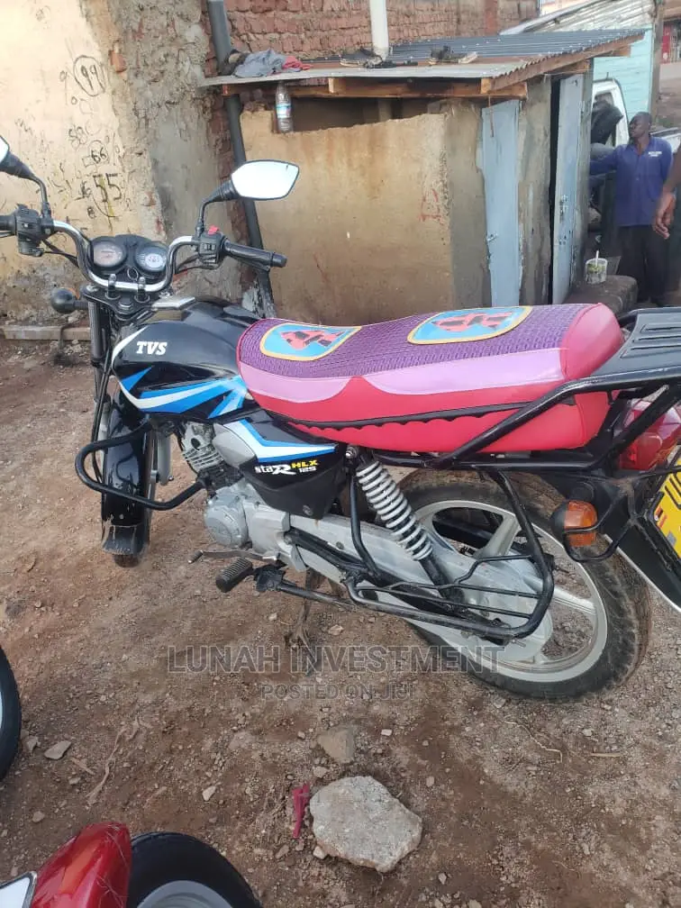 TVS HLX 125 2023 Red