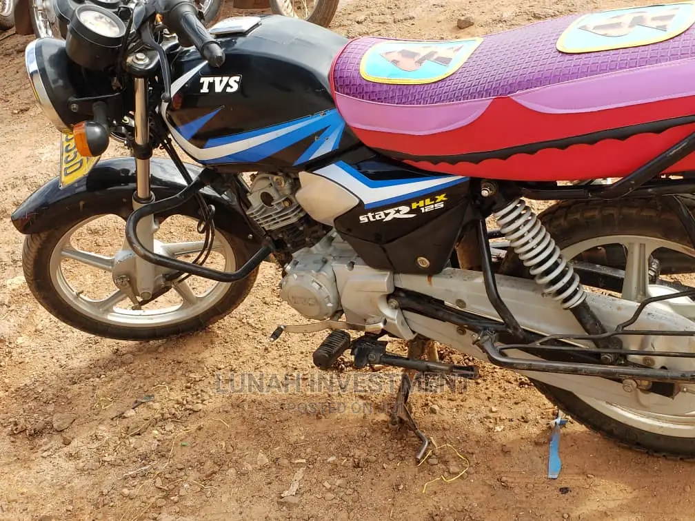 TVS HLX 125 2022 Black