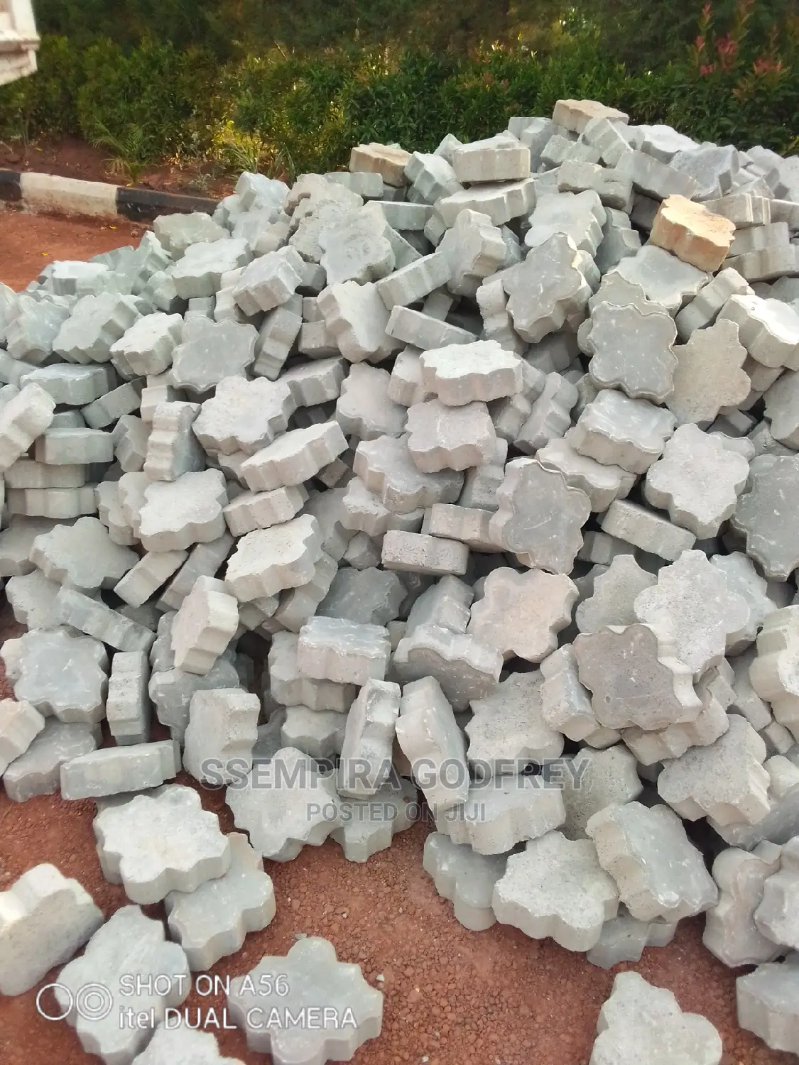 Installer of Pavers in Central and Overseas With Experts