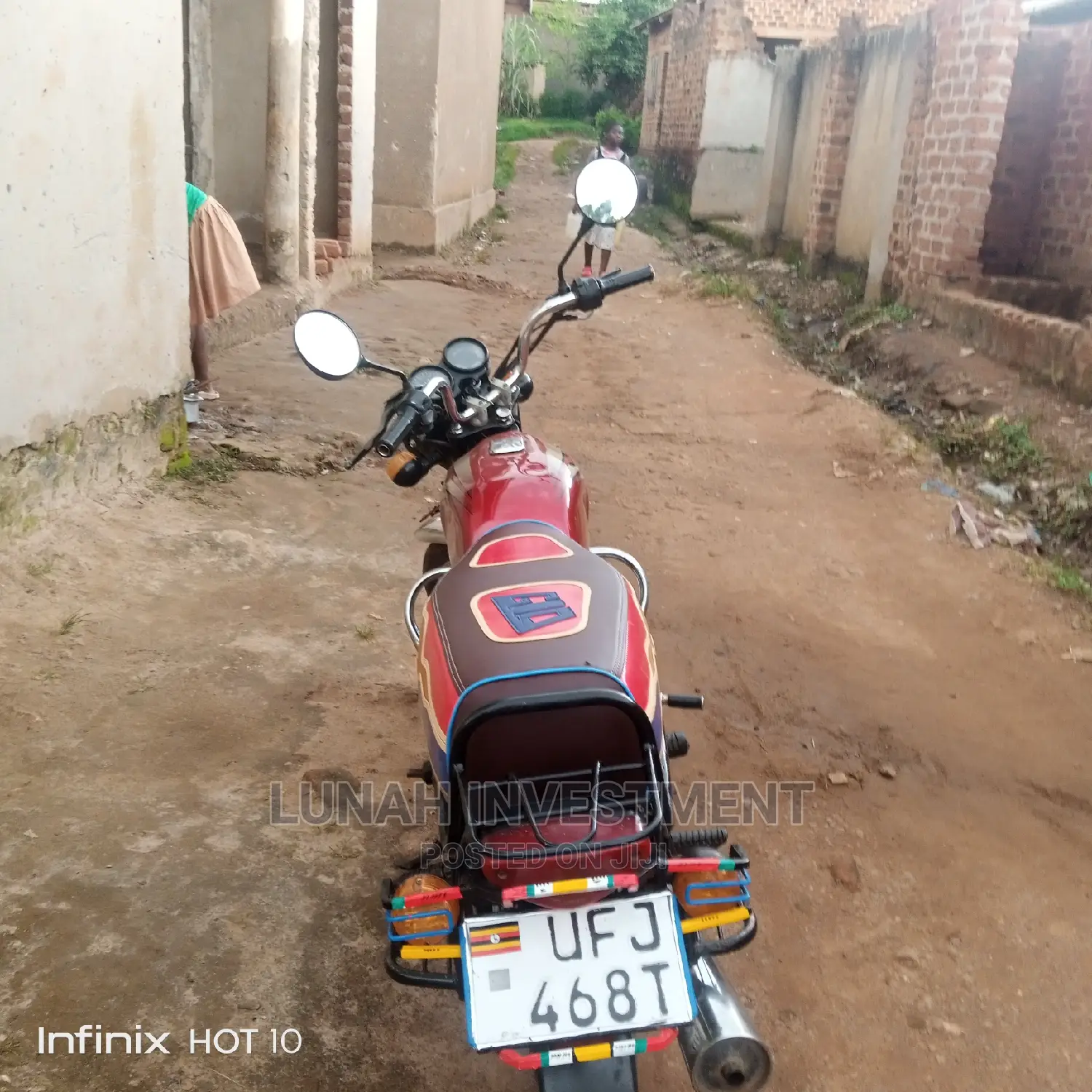 Bajaj RE 2023 Red