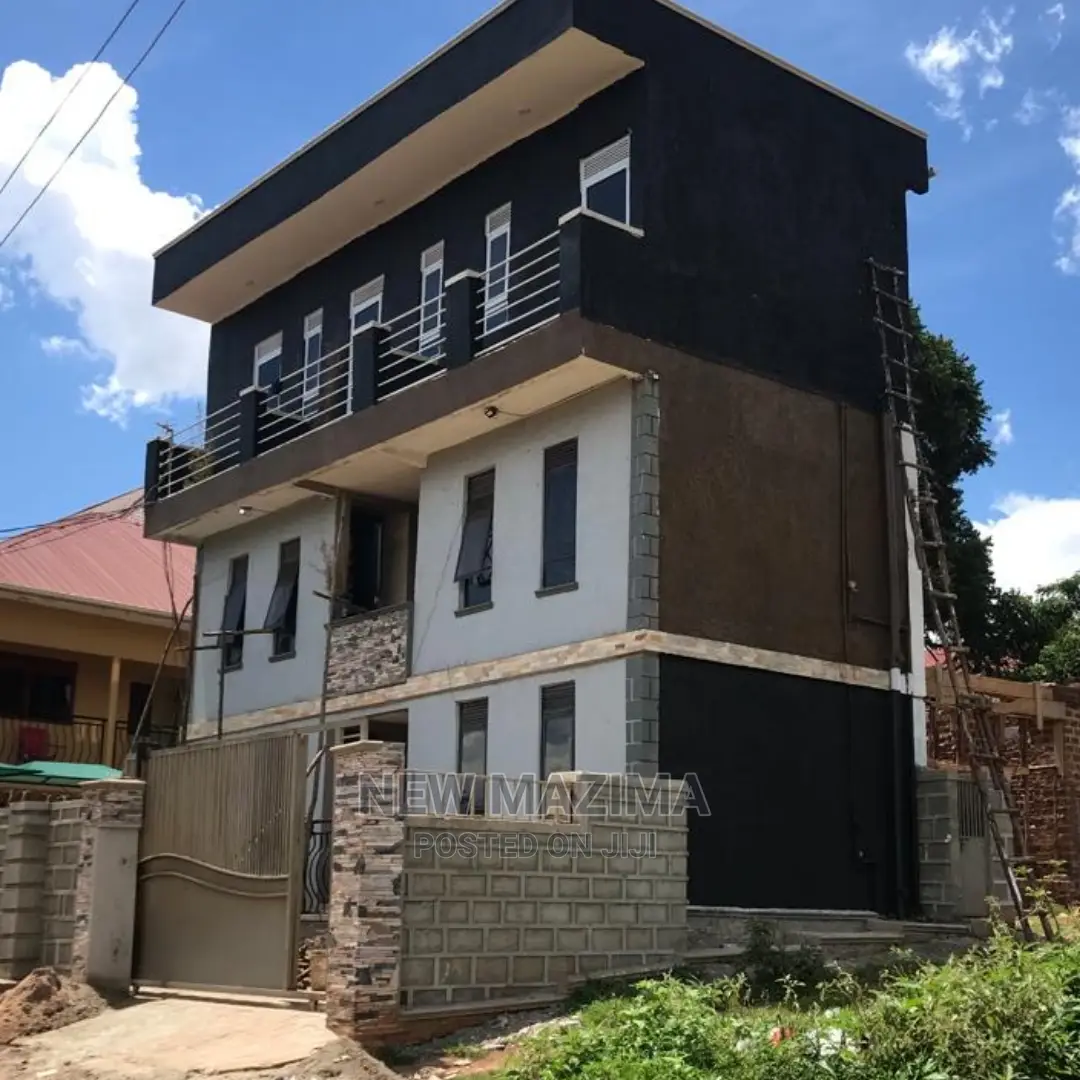 6bdrm Block of Flats in Salaama Buziga, Division A for sale