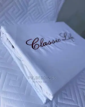 White Silk Duvet Cover With No Inner