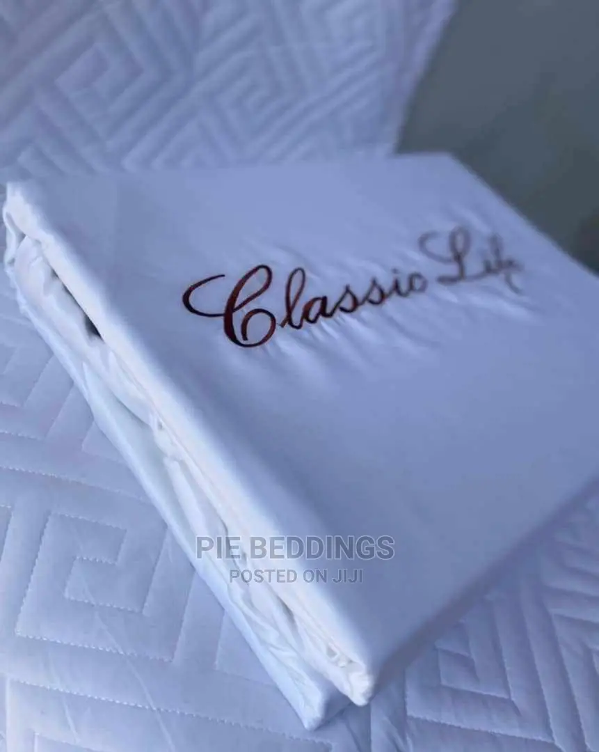 White Silk Duvet Cover With No Inner