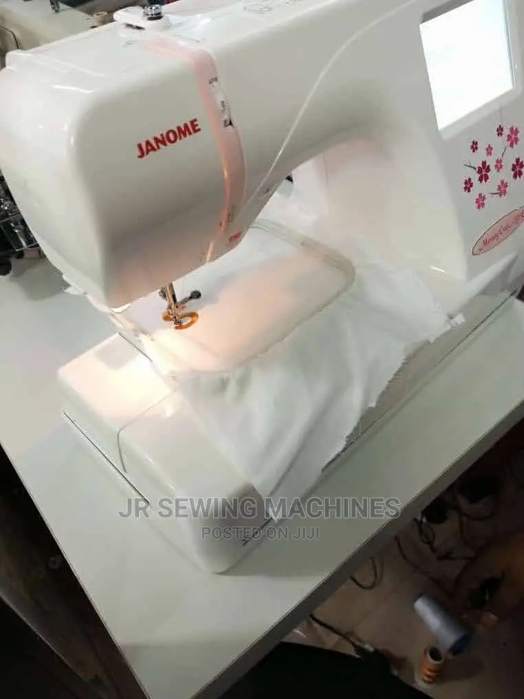 Janome 370 Embroidery Sewing Machine