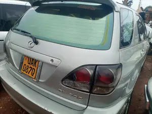 Toyota Harrier 2.4 16V 2000 Silver