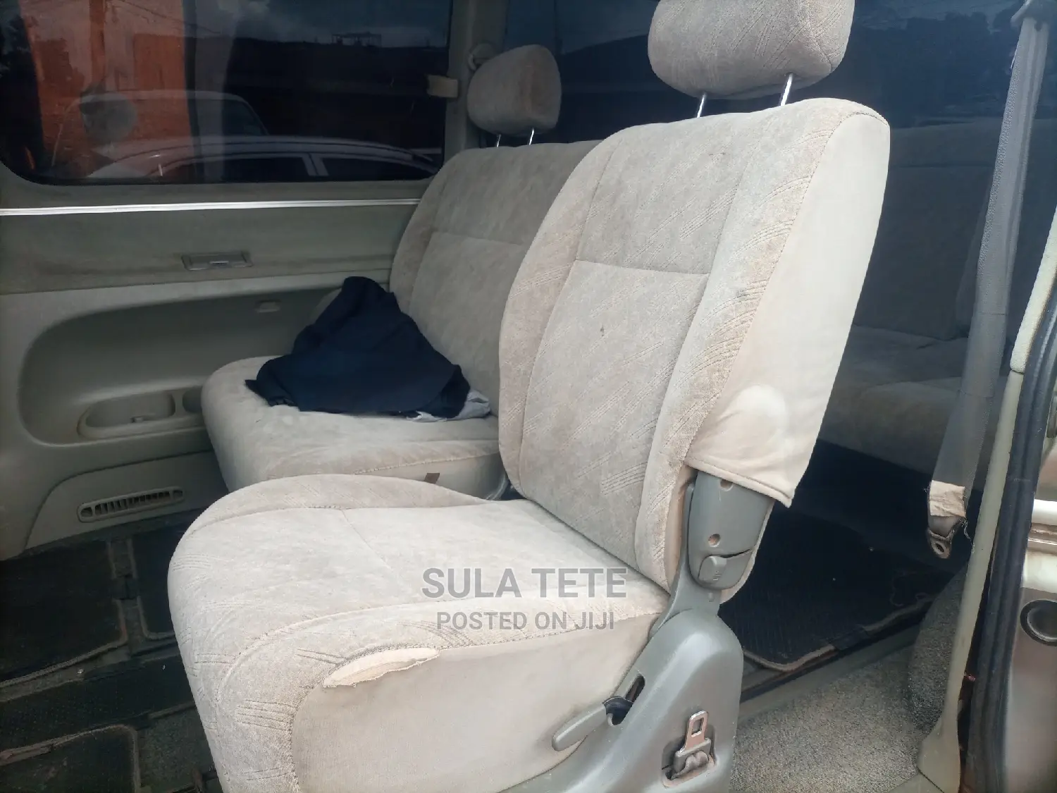 Toyota Regius 1999 Grey