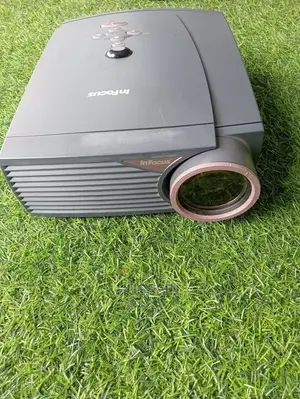 Photo - Infocus LP400 Portable DLP Projector