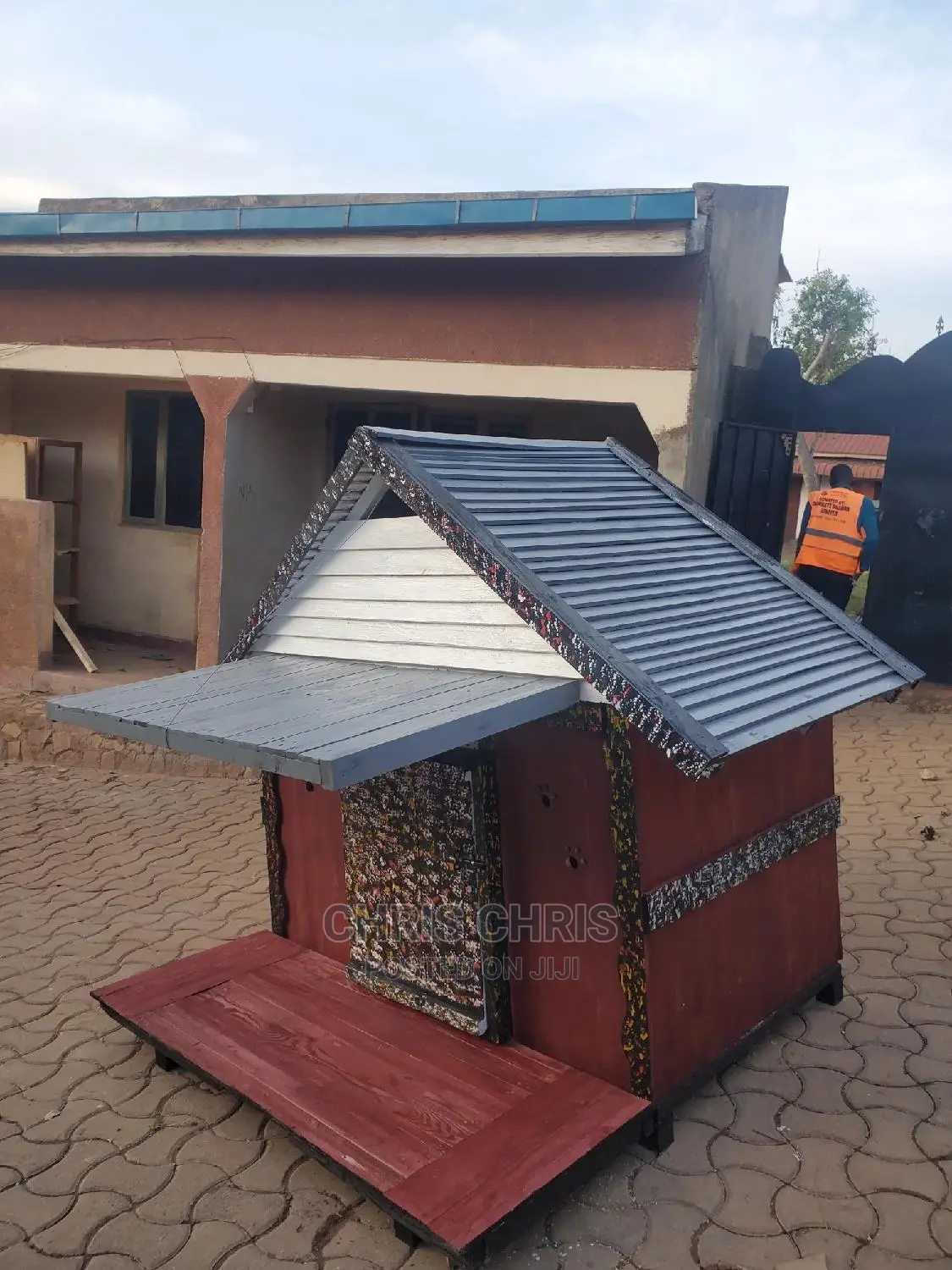 Pallet Craft Dog Kennel