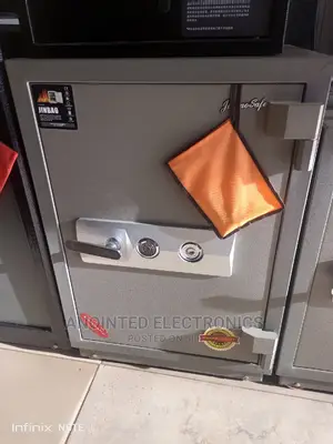 Double Keys, Safe Box