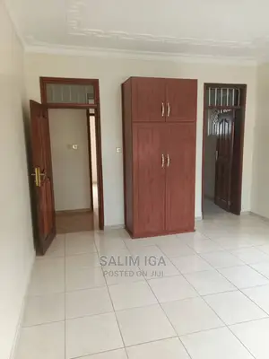 4bdrm Bungalow in Kololo Property, Central Division for Rent