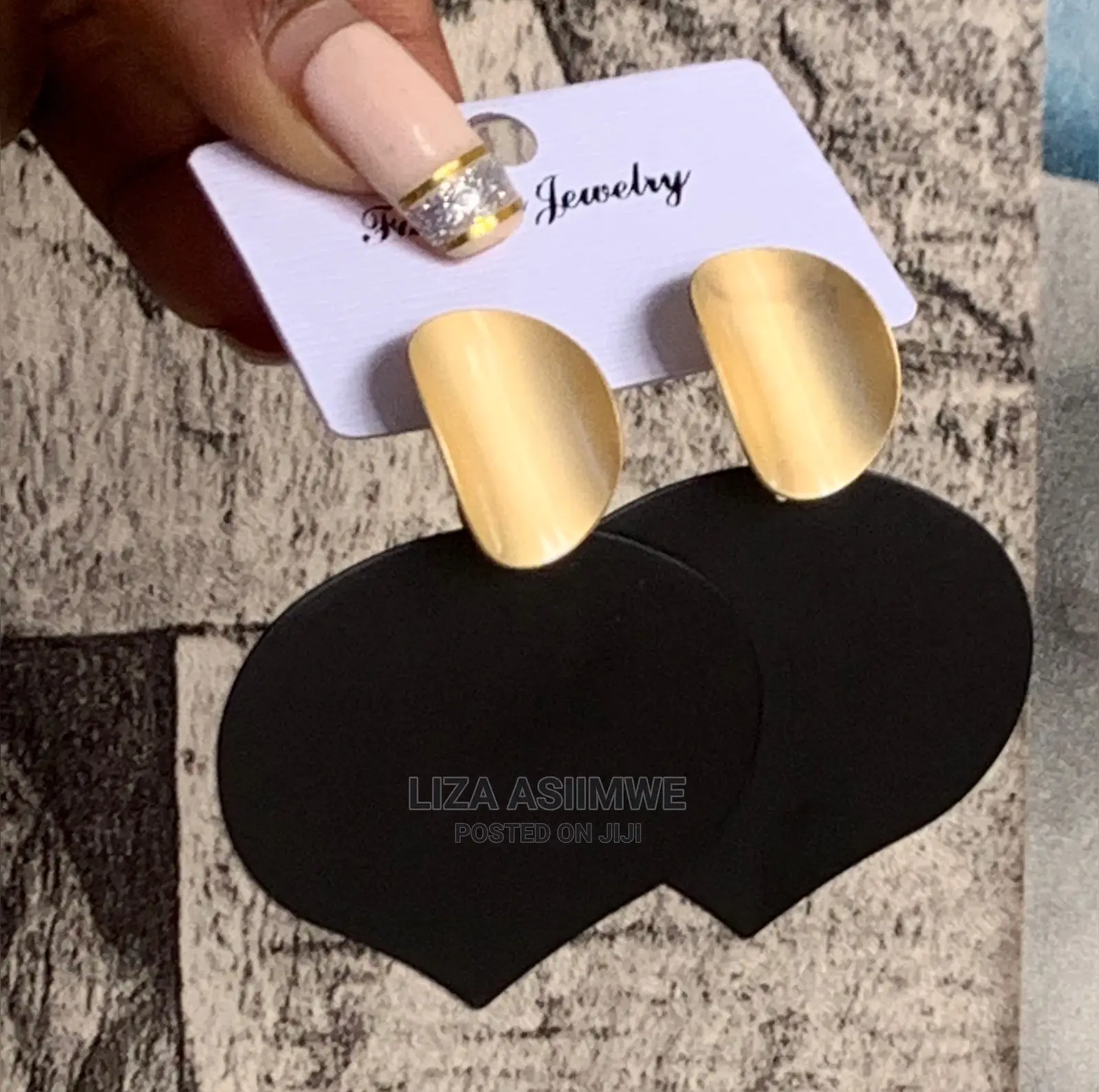 Simple and Elegant Lady’S Ear Pins Available