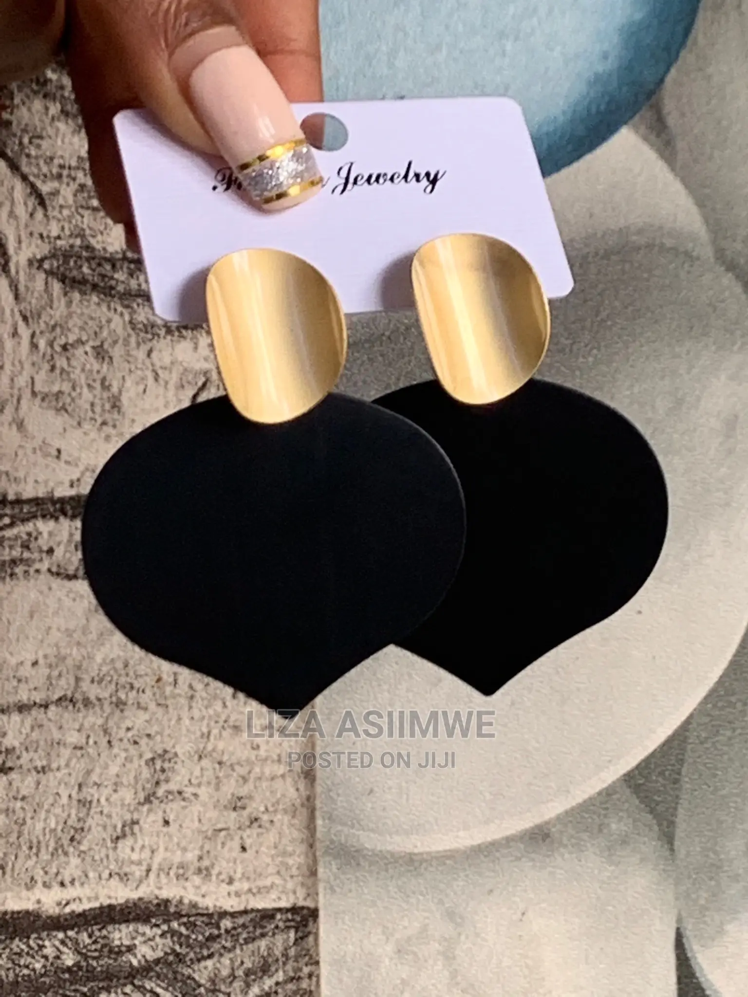 Simple and Elegant Lady’S Ear Pins Available