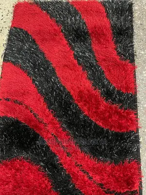 Shaggy Door Mat, Red and Black