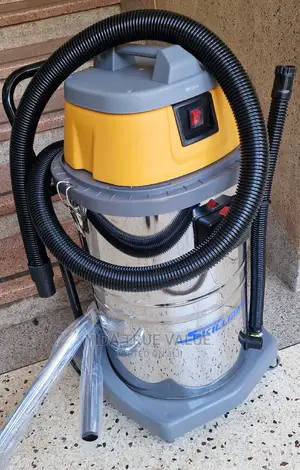 Vaccum Cleaner/ Hoover/ Dry and Wet