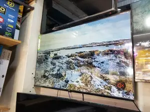 Vyom 50inches Smart TV