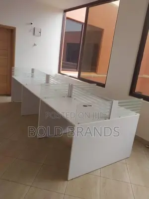 Six Seater Workstation