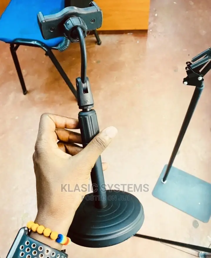 Beautiful Car ,Table Phone Holder