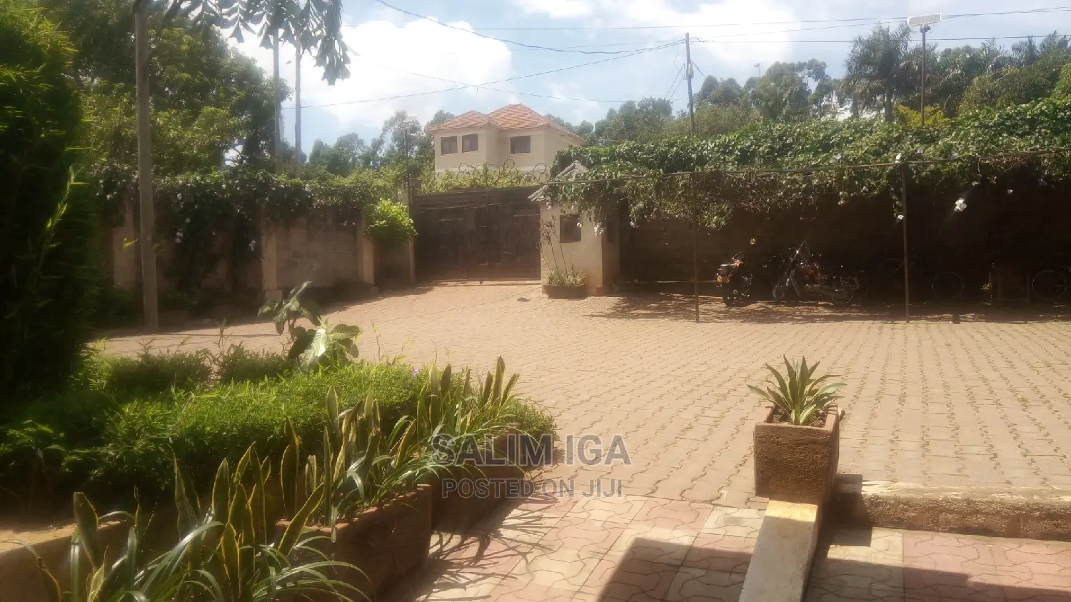 Furnished 2bdrm Block of Flats in Kololo Property, Central Division
