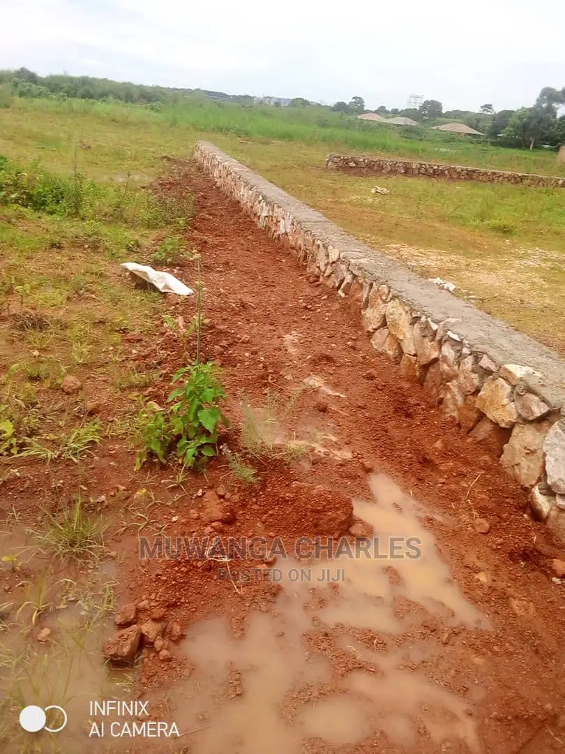 100by50ft Plot for Sale at Buwate