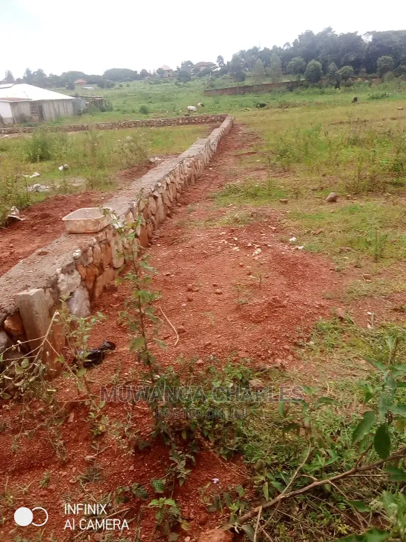 100by50ft Plot for Sale at Buwate