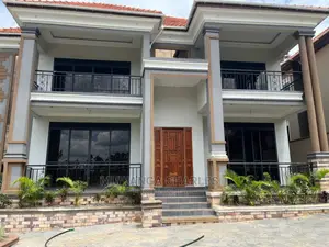 5bdrm Duplex in Fs Properties Ltd, Central Division for Sale