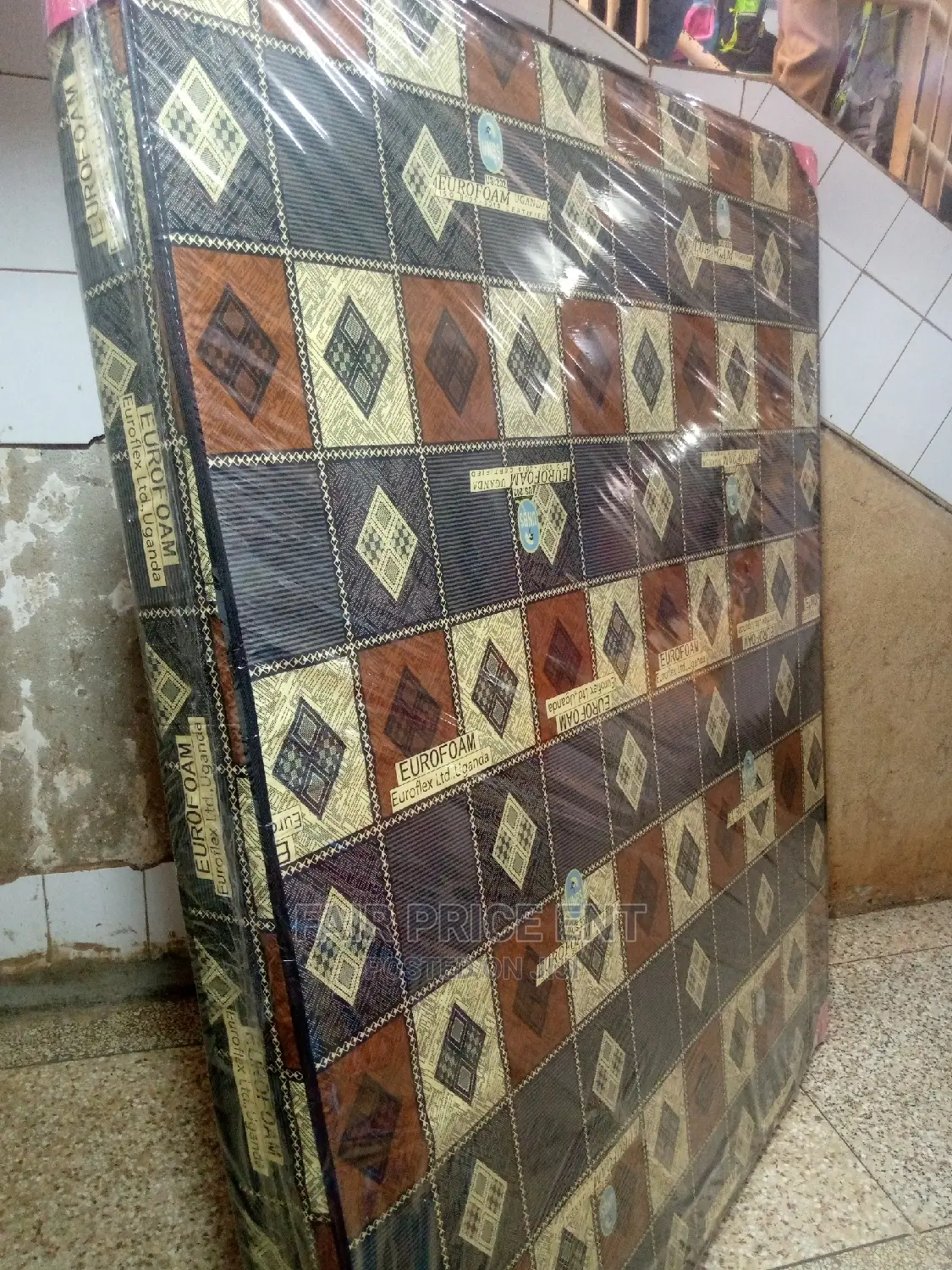 Mattress 6x6x6inches.( Black)