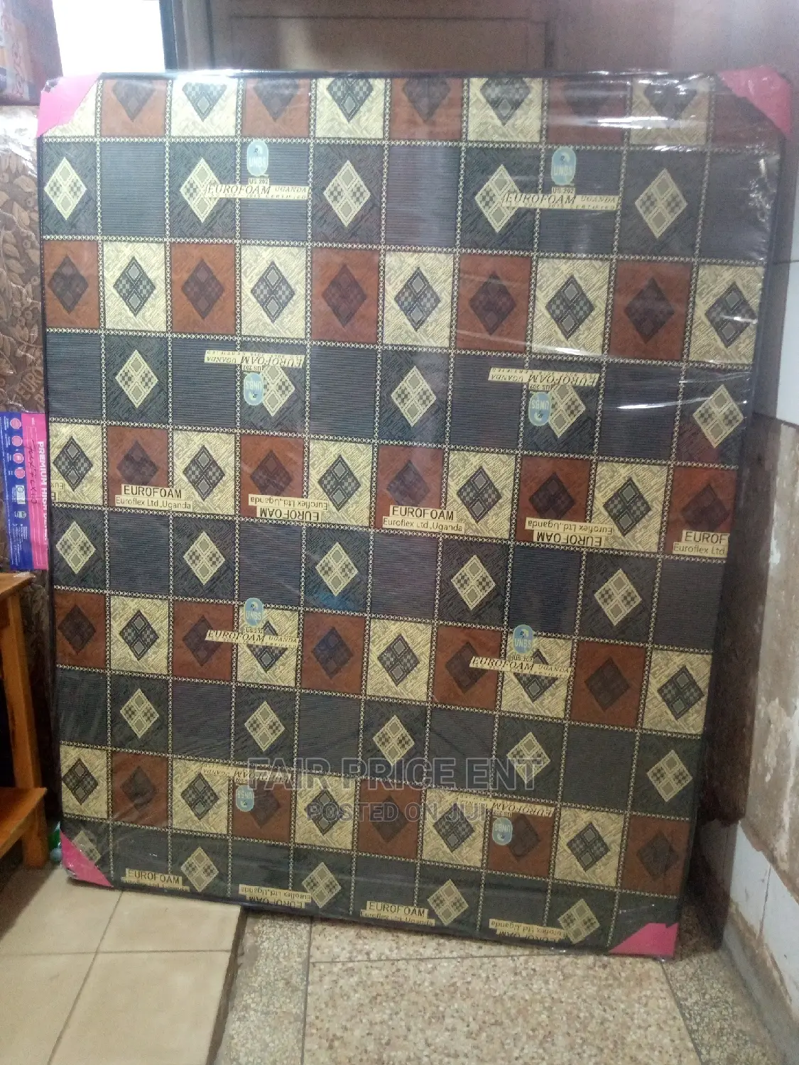 Mattress 6x6x6inches.( Black)
