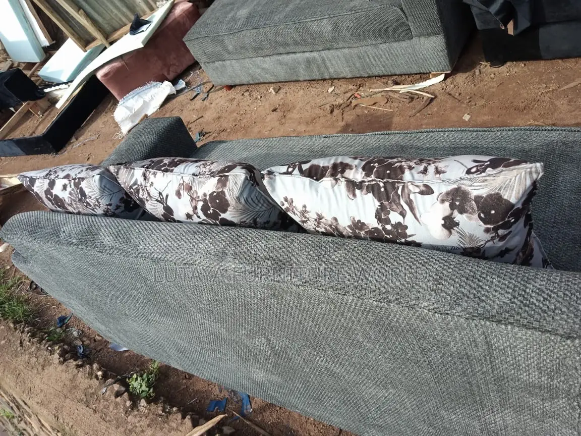 Sofa for Sale in Good Materials and Price