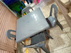 Plastic Table Chairs Set (Bar)