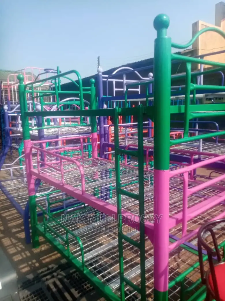 Triple Big Pipe Metallic Decker