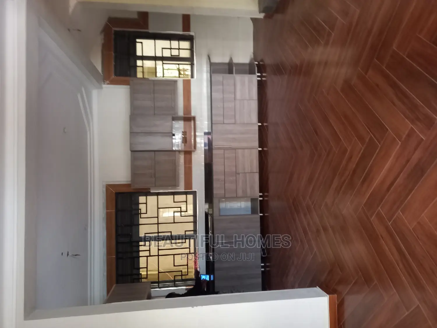 Furnished 5bdrm Duplex in Kyanja, Central Division for Sale